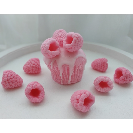 Mydlana babeczka malinowa