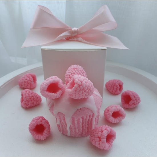 Mydlana babeczka malinowa