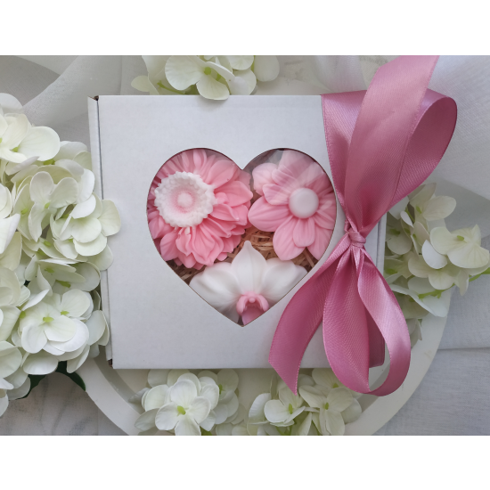 Mydlany flower box na prezent