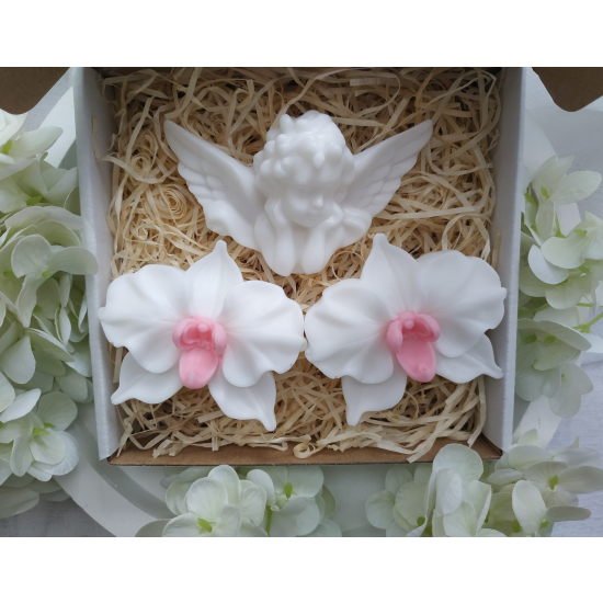 Mydlany flower box z aniołkiem