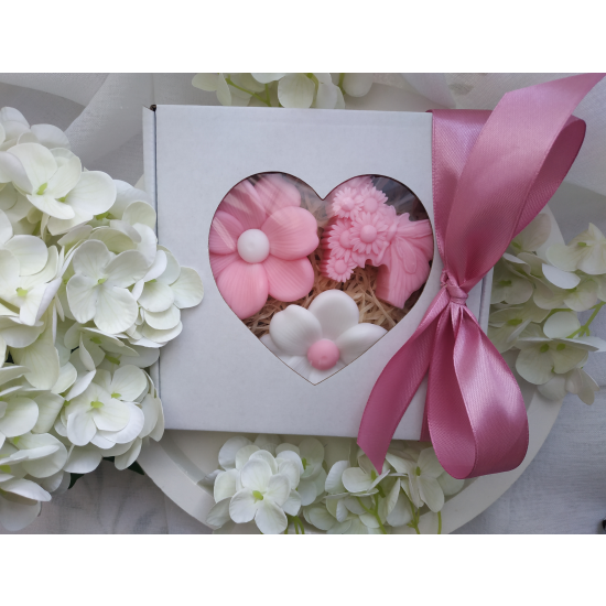 Mydlany flower box na prezent