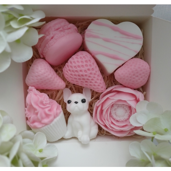 Box mydeł z pieskiem